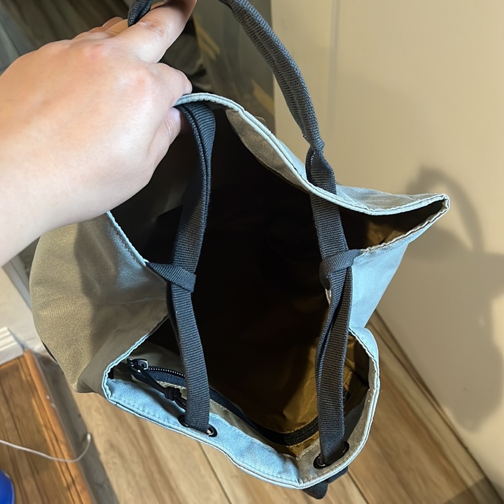 Drawstring backpack - Picture 3 of 3